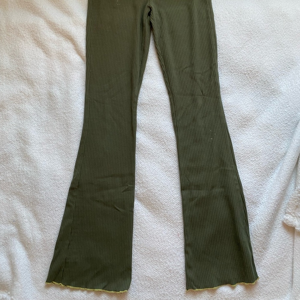 Ribbed Flare pants